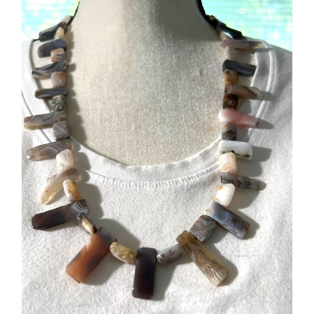 Agate And Jasper Grey Necklace -- 24"